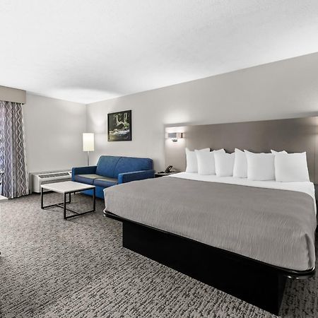 Quality Inn & Suites At Dollywood Lane Пиджен-Фордж Экстерьер фото