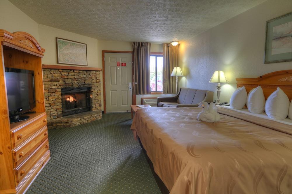 Quality Inn & Suites At Dollywood Lane Пиджен-Фордж Экстерьер фото