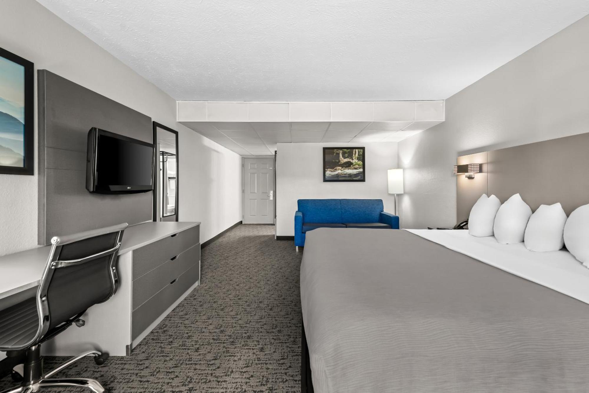 Quality Inn & Suites At Dollywood Lane Пиджен-Фордж Экстерьер фото